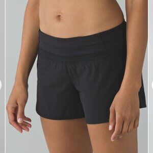 ✨NWT✨ Lululemon Run Times Short 4"